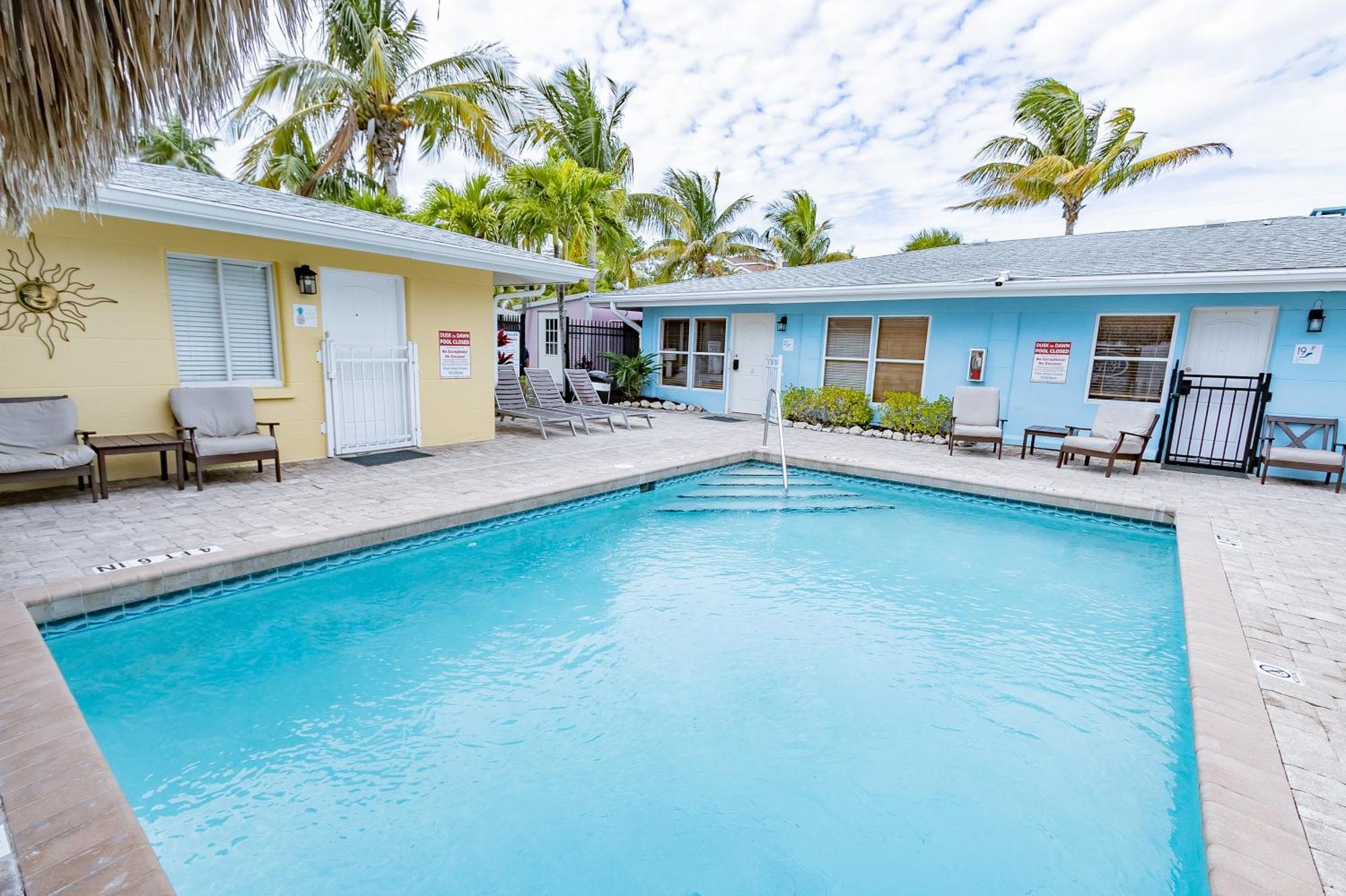 Siesta Key Beachside Villas Sarasota Exterior photo