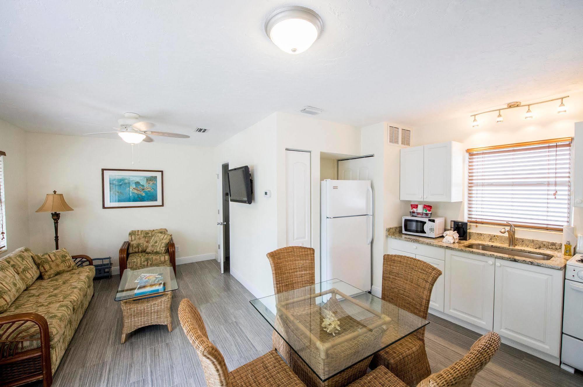 Siesta Key Beachside Villas Sarasota Exterior photo