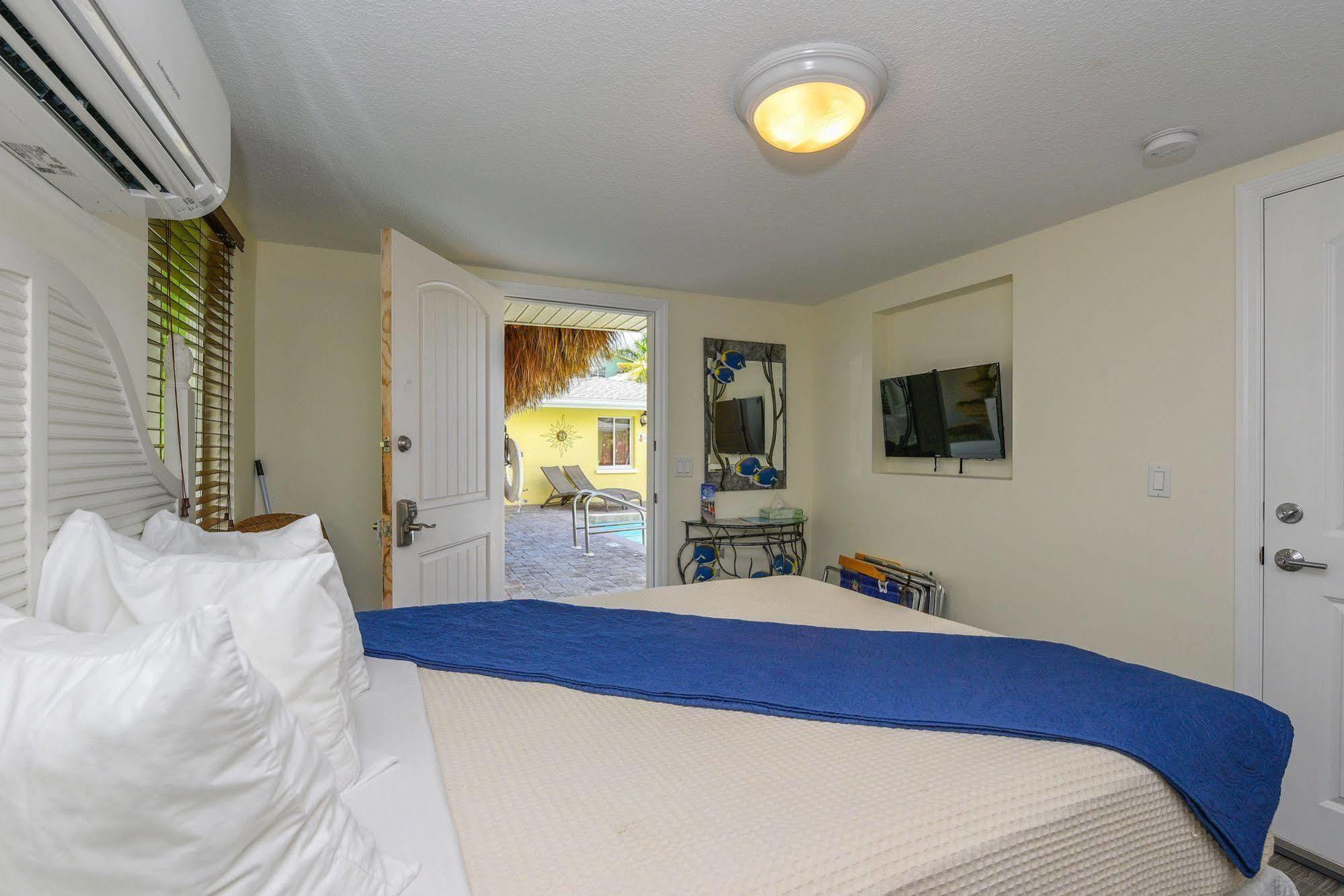 Siesta Key Beachside Villas Sarasota Exterior photo